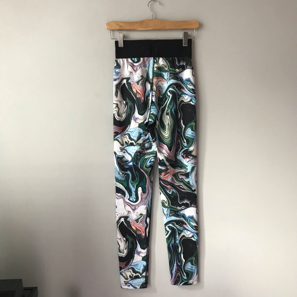 Nike thick marbel abstract workout legging - Picture 6 of 12
